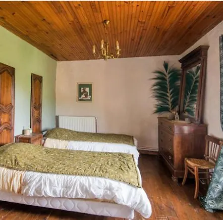 بيت للعطل Lou Castel *