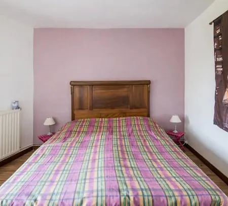 بيت للعطل Lou Castel Le Clapier (Aveyron)