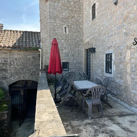 Lou Castel * Le Clapier (Aveyron)