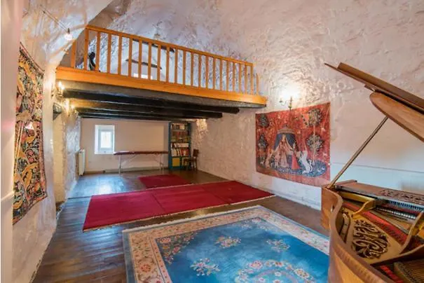 Hébergement de vacances Lou Castel *