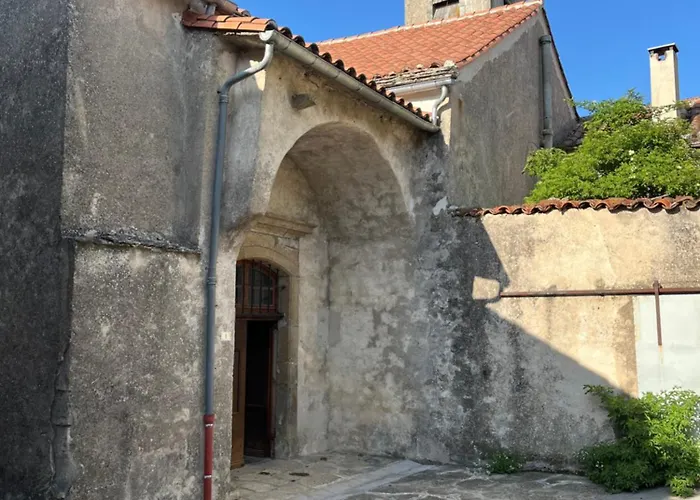 Lou Castel Le Clapier (Aveyron)